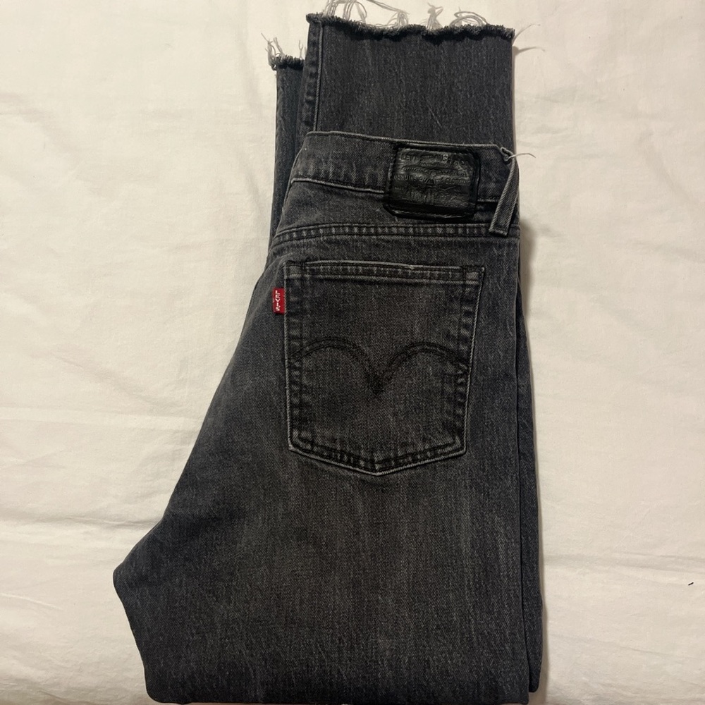 Petite Wedgie Straight Denim